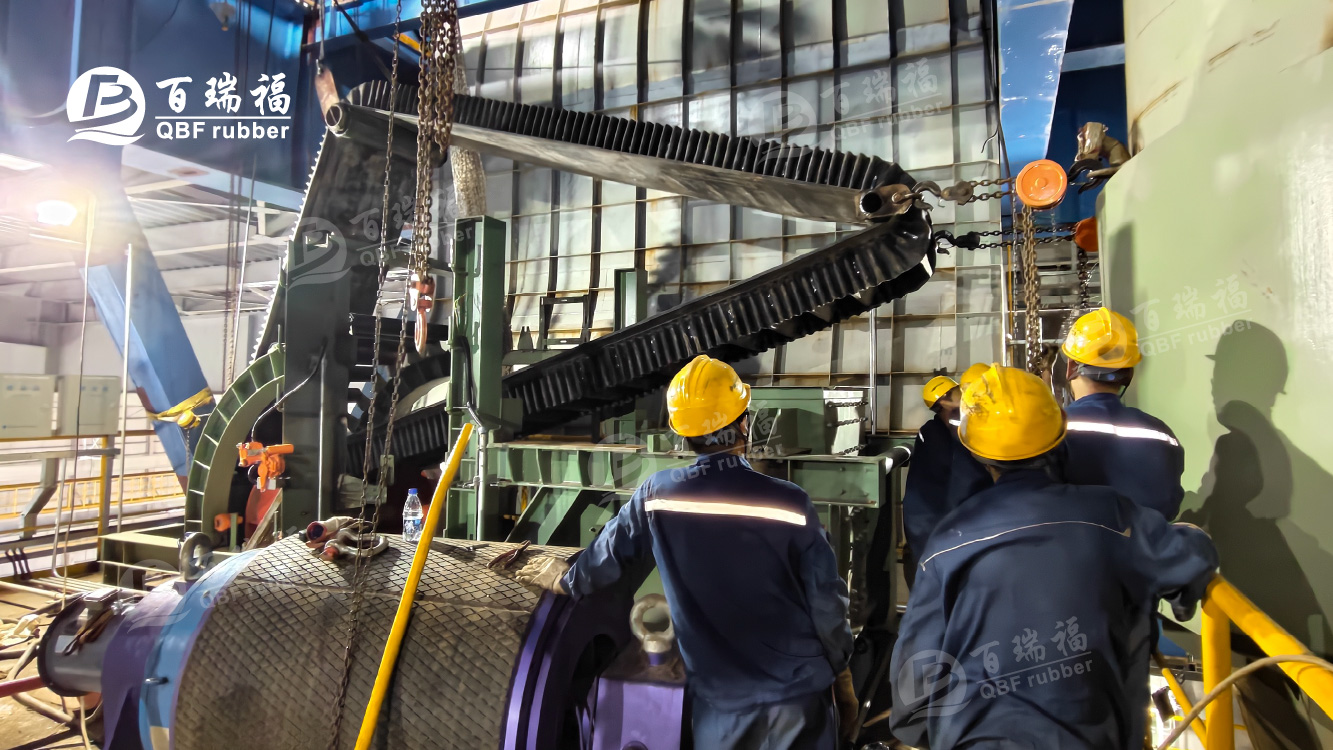 heat resistant sidewall conveyor belt.jpg
